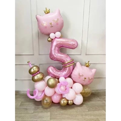 Поинт из шаров "Розовые котята"